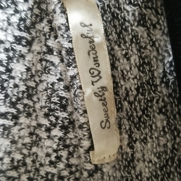 Sweetly Wonderful top - Picture 8 of 9